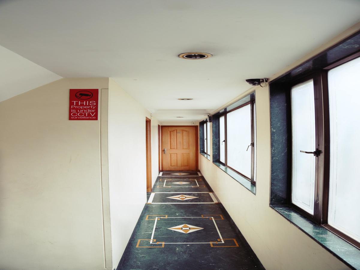 Hotel Srimaan Pune Exteriör bild