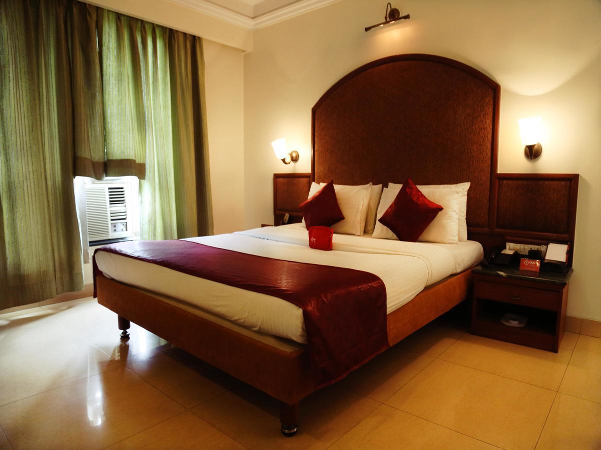 Hotel Srimaan Pune Exteriör bild