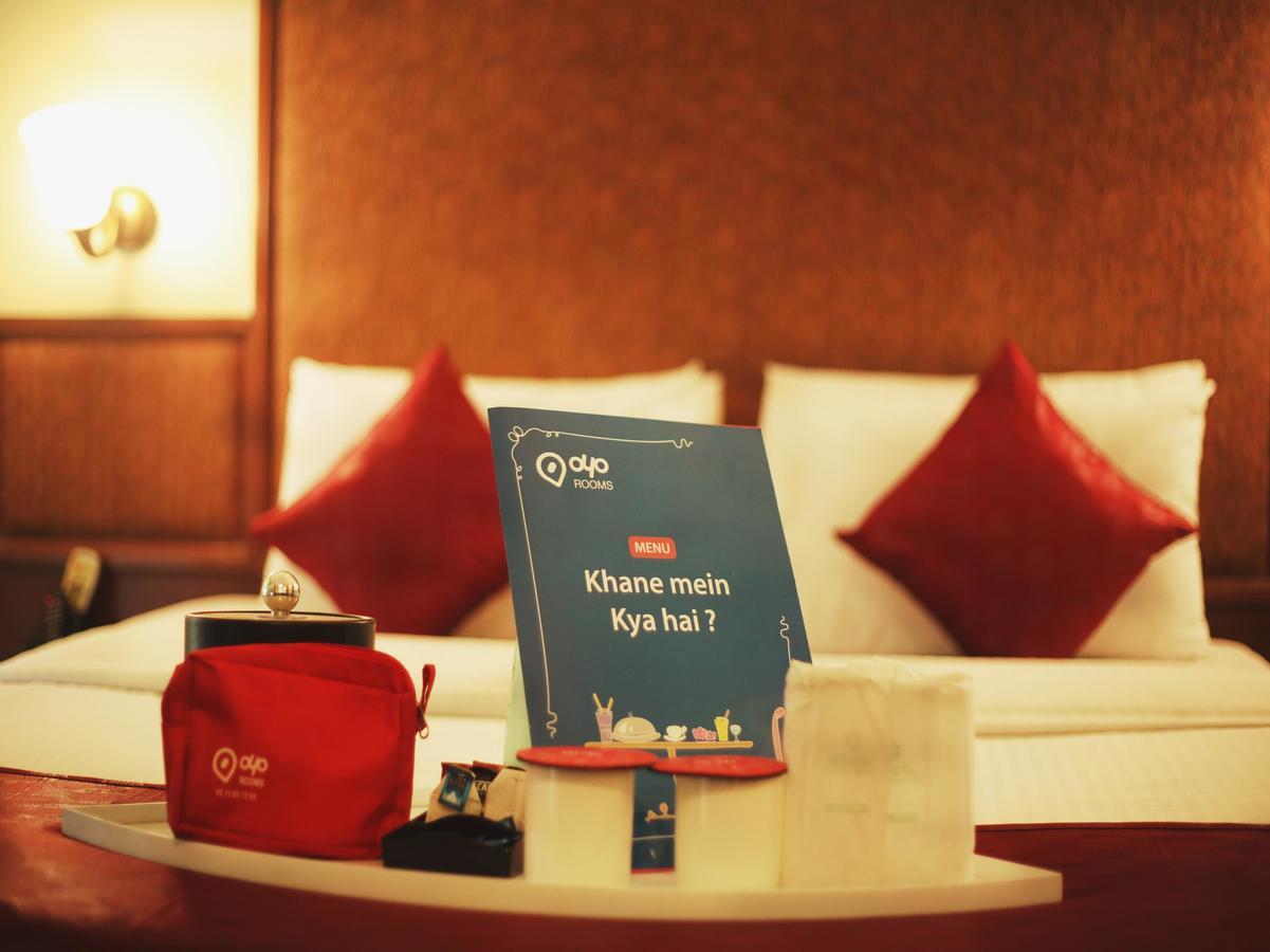 Hotel Srimaan Pune Exteriör bild