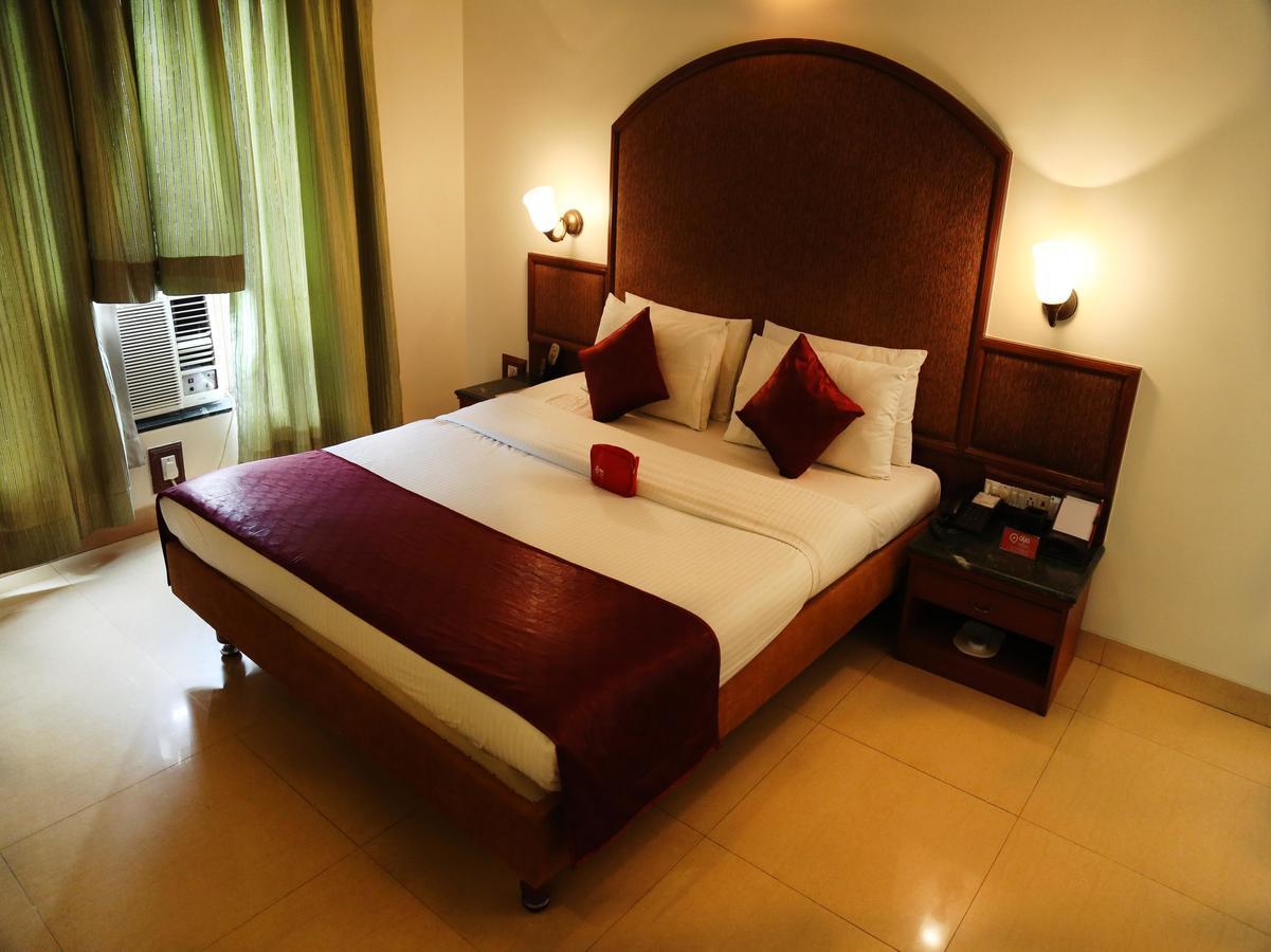 Hotel Srimaan Pune Exteriör bild